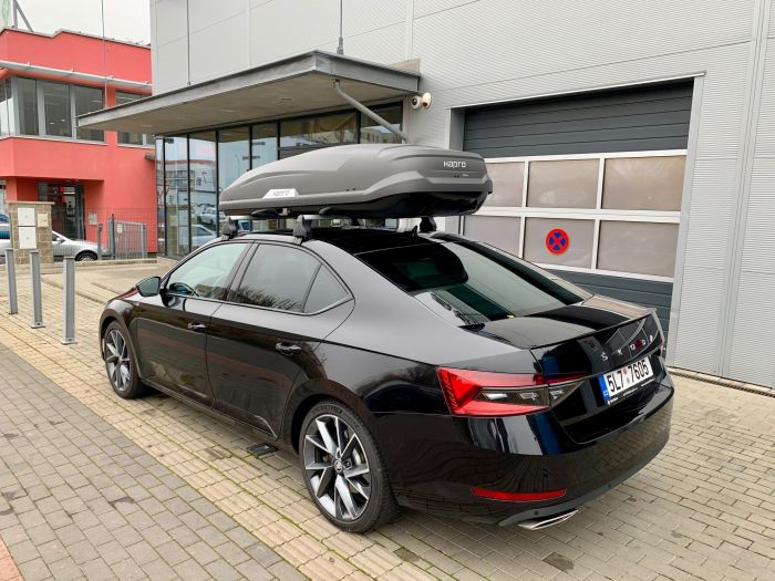 Náhled produktu - Střešní box Hapro Trivor 560 Supermatt Anthracite