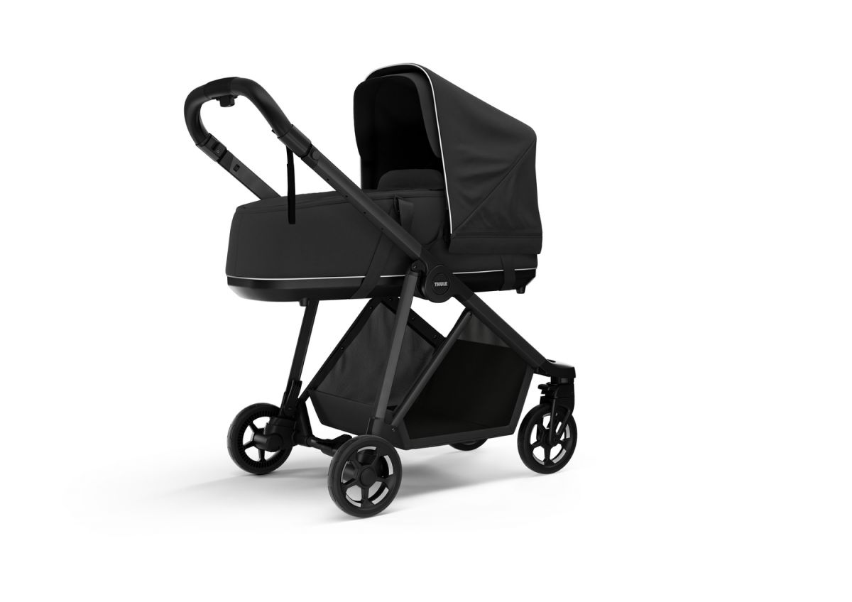 Náhled produktu - Kočárek Thule Shine Black on Black  + korbička