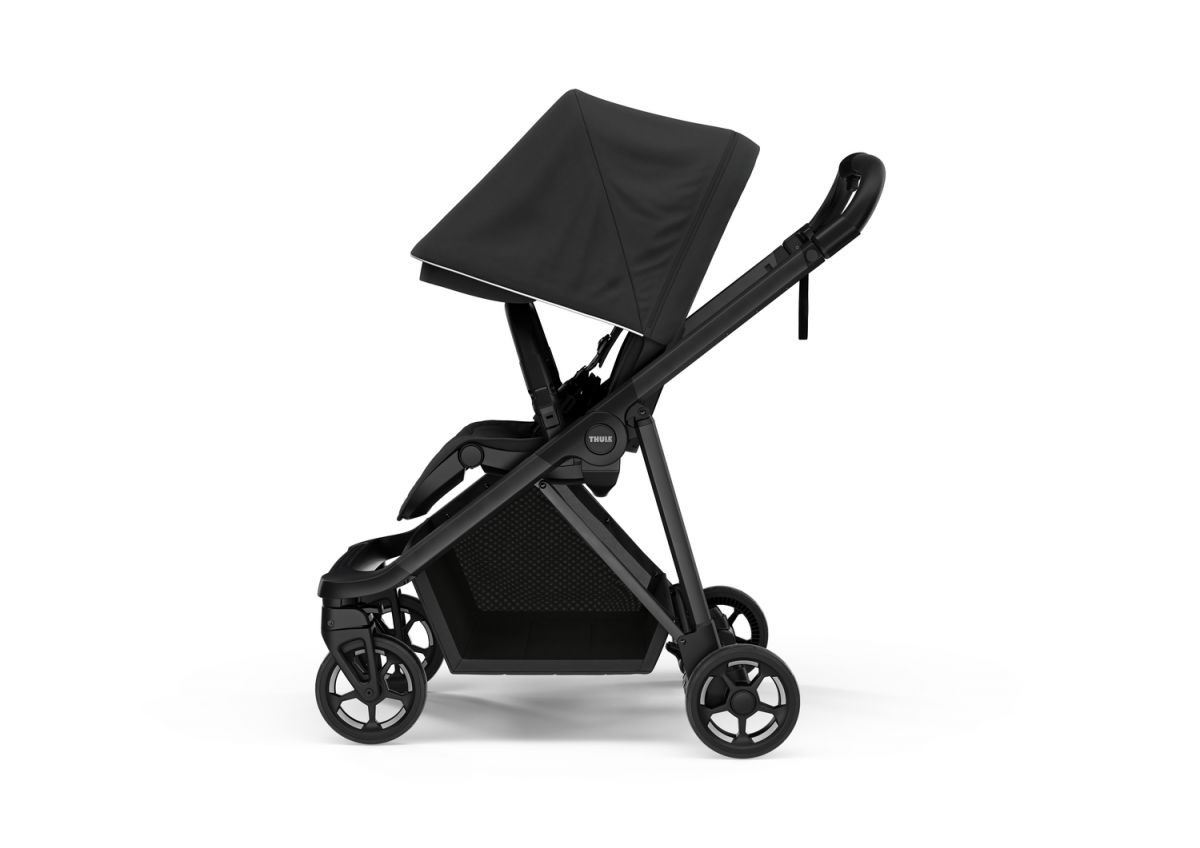 Náhled produktu - Kočárek Thule Shine Black on Black  + korbička