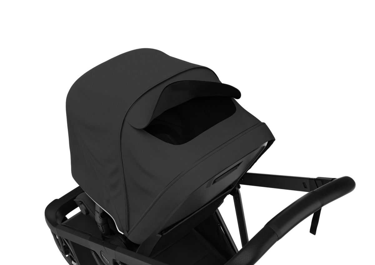 Náhled produktu - Kočárek Thule Shine Black on Black  + korbička