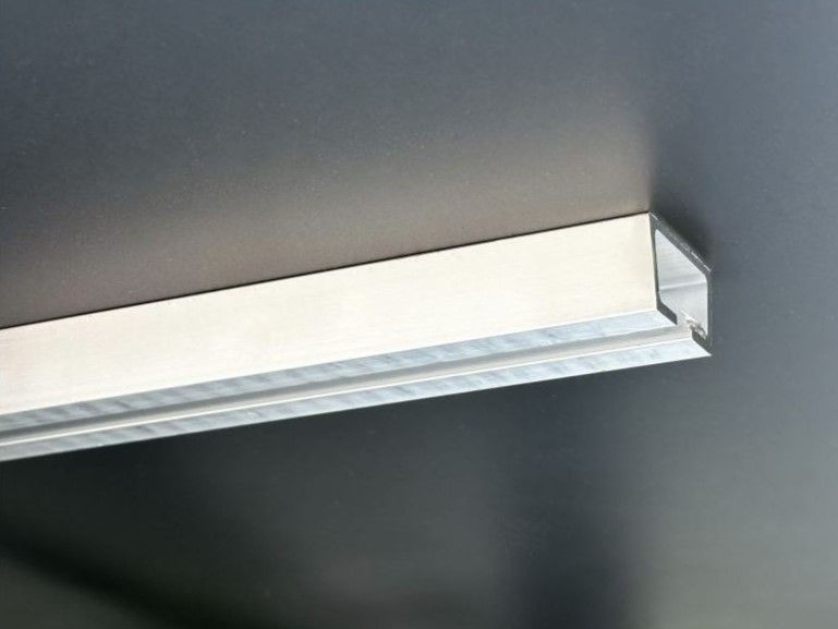 Náhled produktu - Autostan Aroso Tauern pro 3 osoby - s aluminiovou skořepinou / šedý